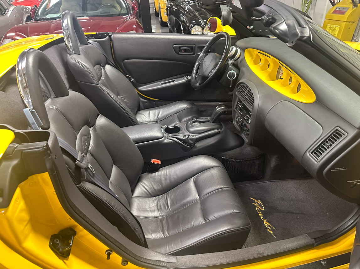 1999 Yellow Prowler 8665