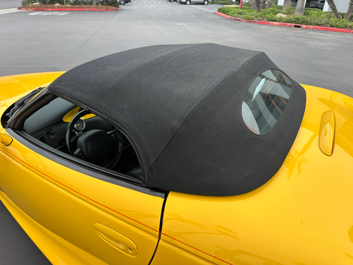 1999 Yellow Prowler 8703