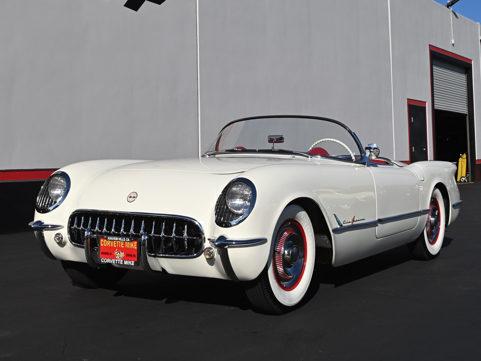 1955 White Corvette 0211