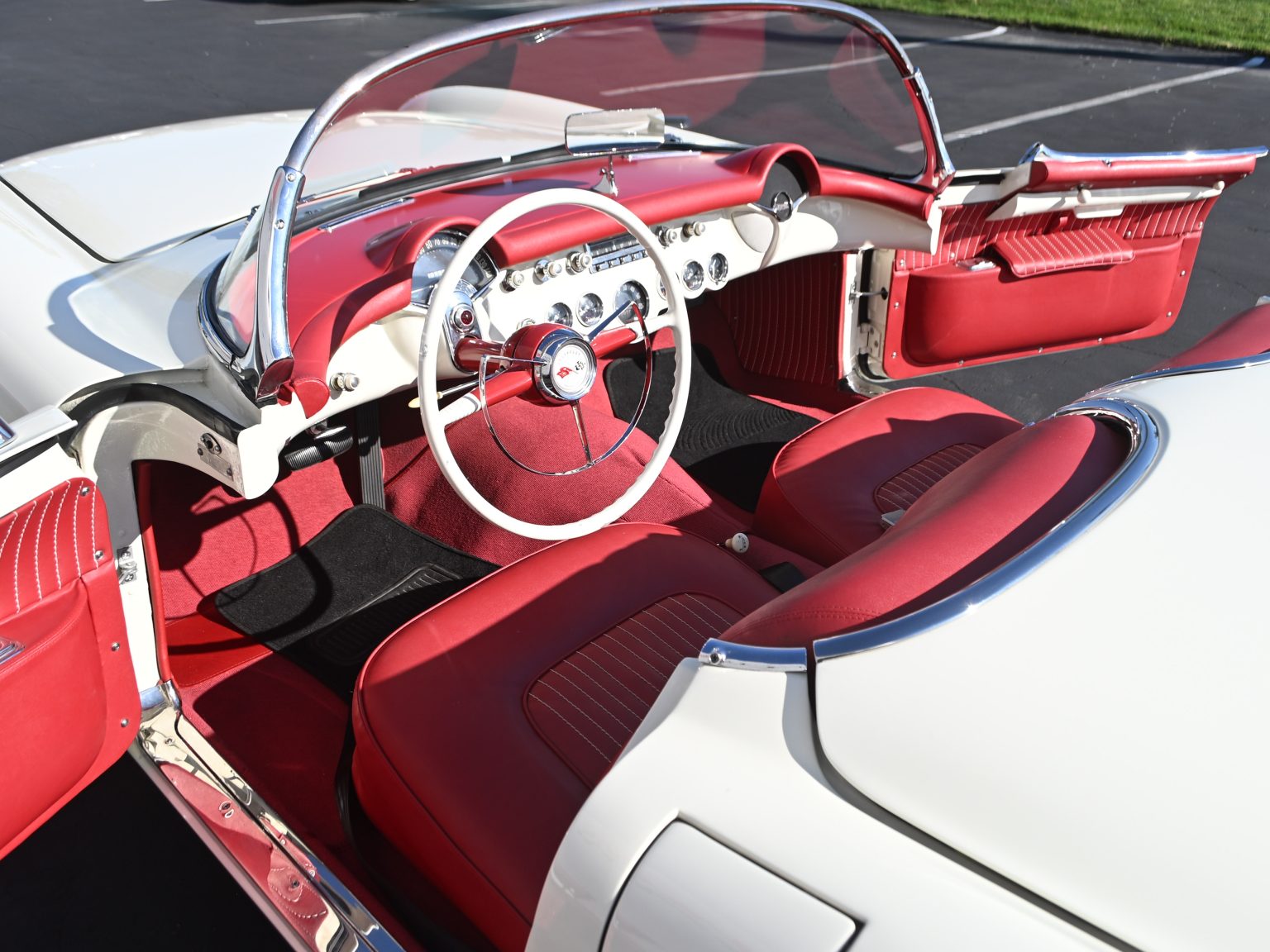 1955 White Corvette 0257
