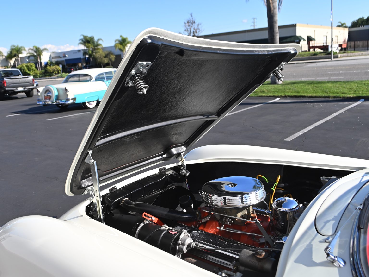 1955 White Corvette 0275
