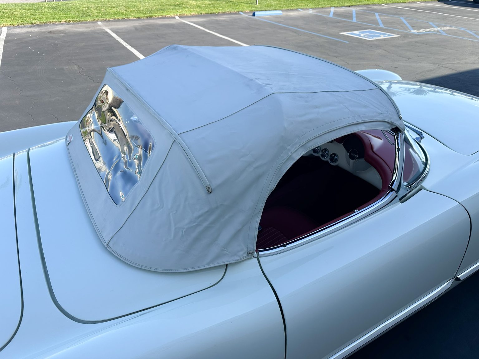 1955 White Corvette 9907