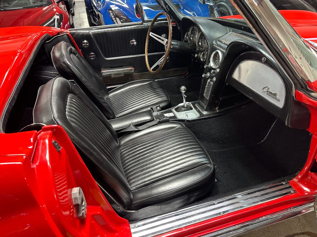 1964 Red Corvette 9346