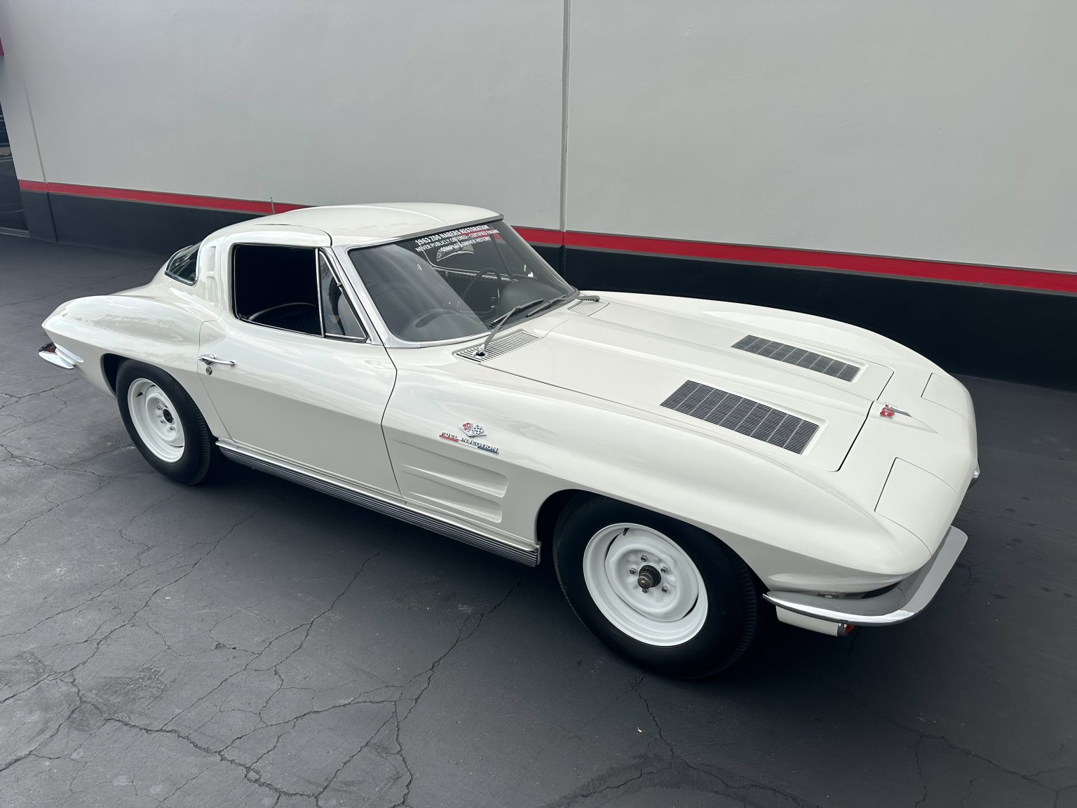 C&B 1963 White ZO6 0214