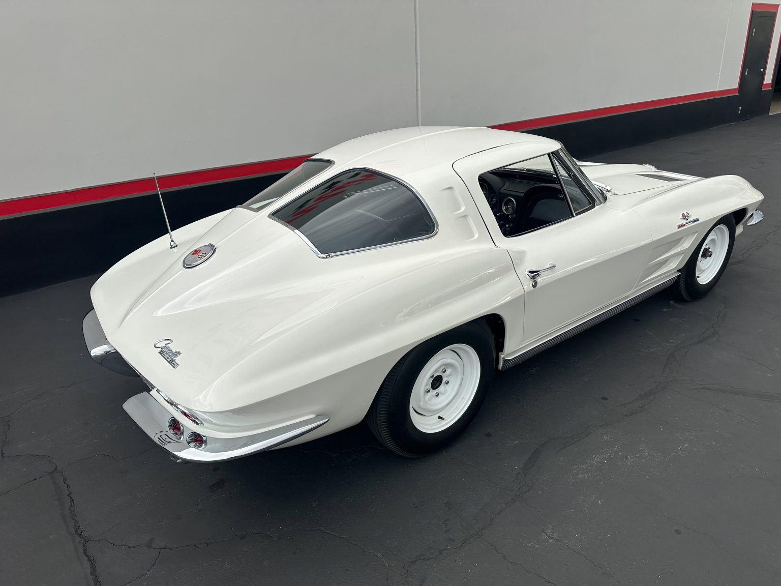 C&B 1963 White ZO6 0219