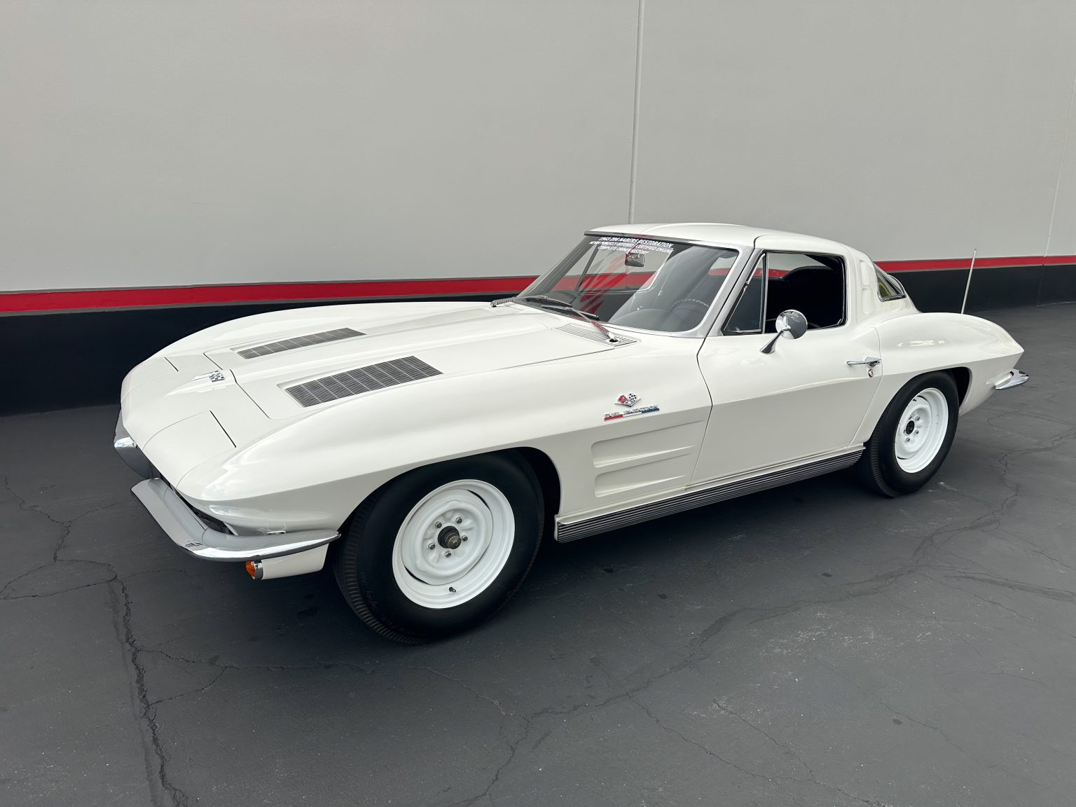 C&B 1963 White ZO6 0220