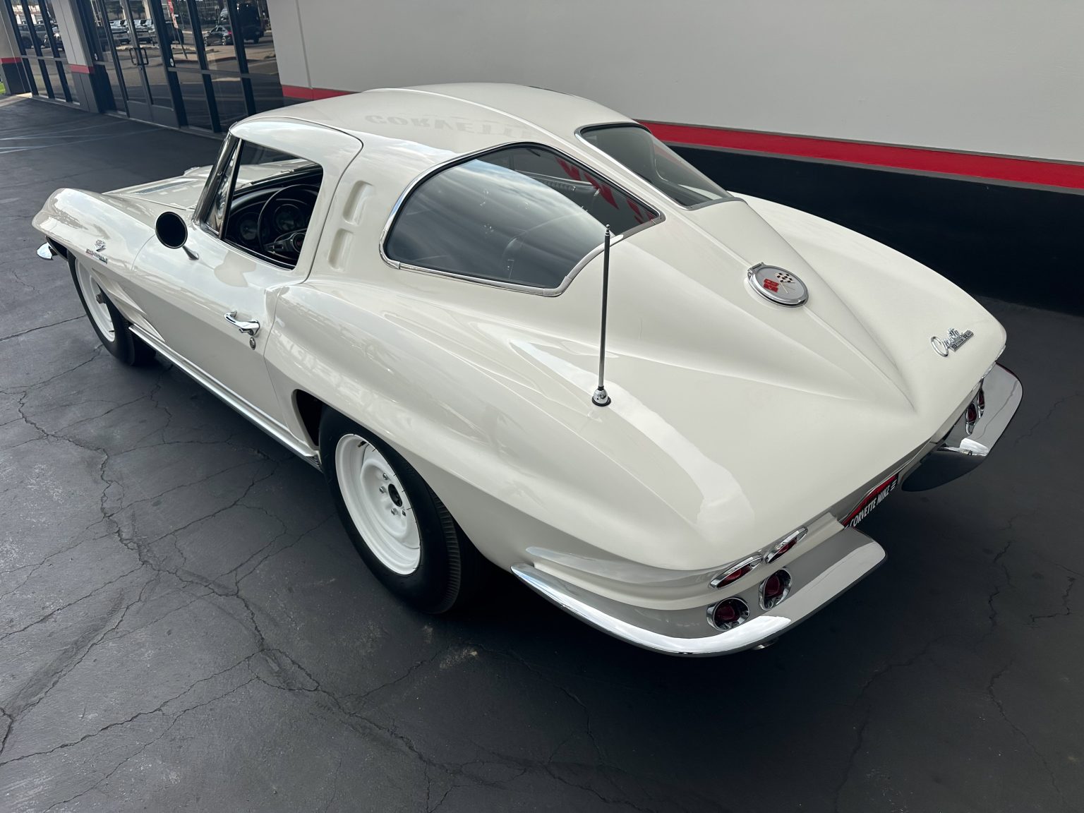 C&B 1963 White ZO6 0226