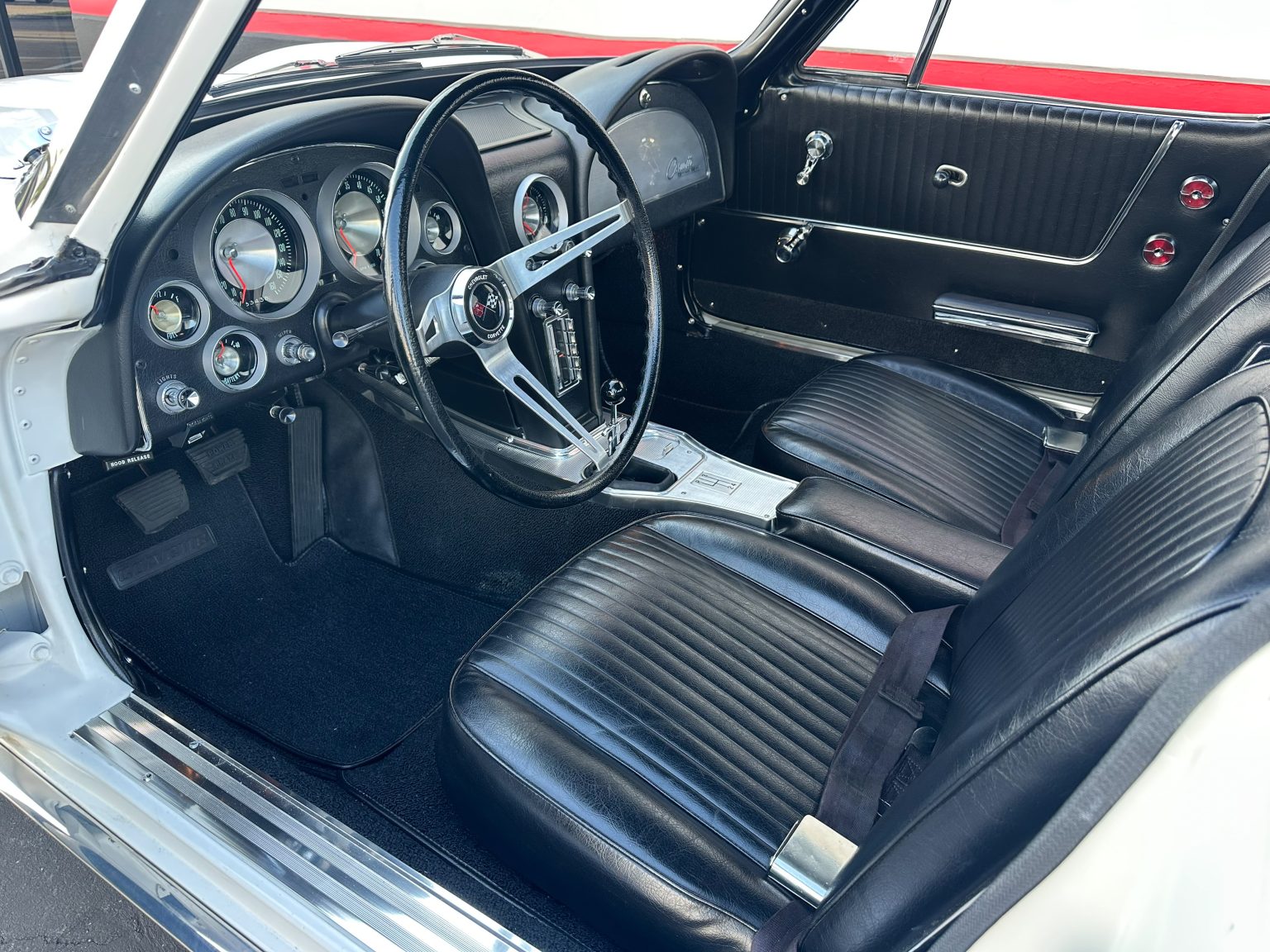 C&B 1963 White ZO6 0232