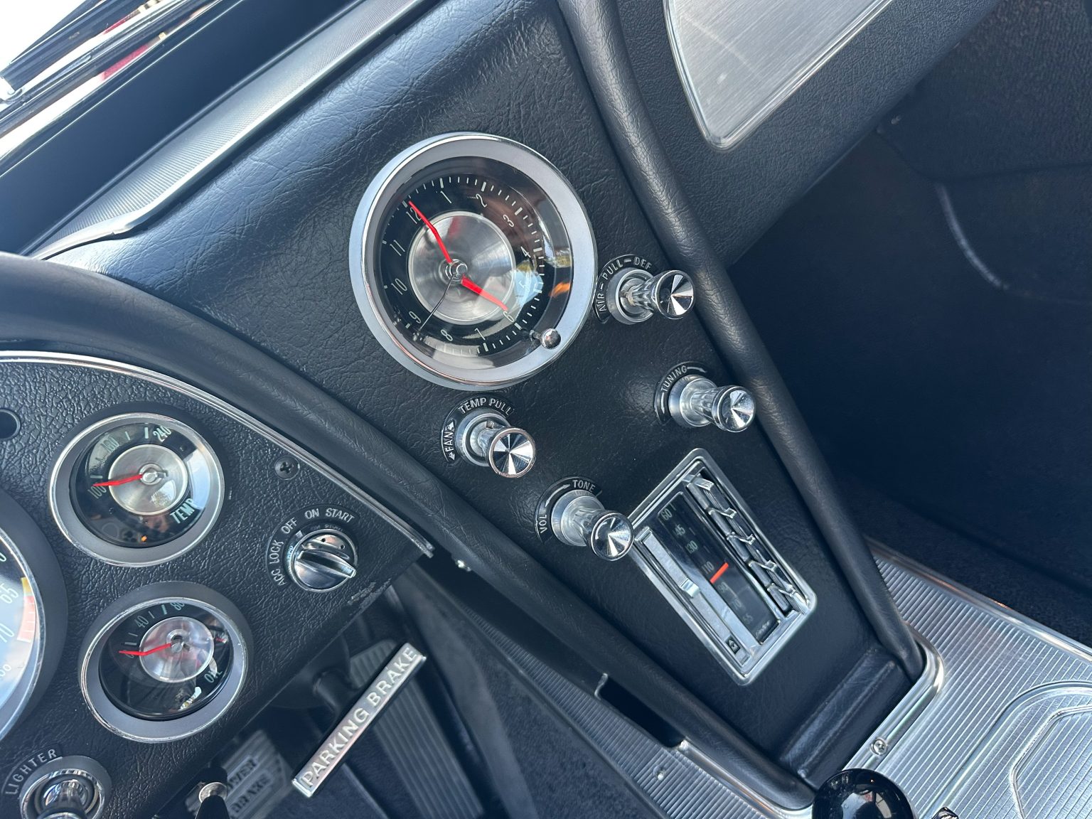 C&B 1963 White ZO6 0237