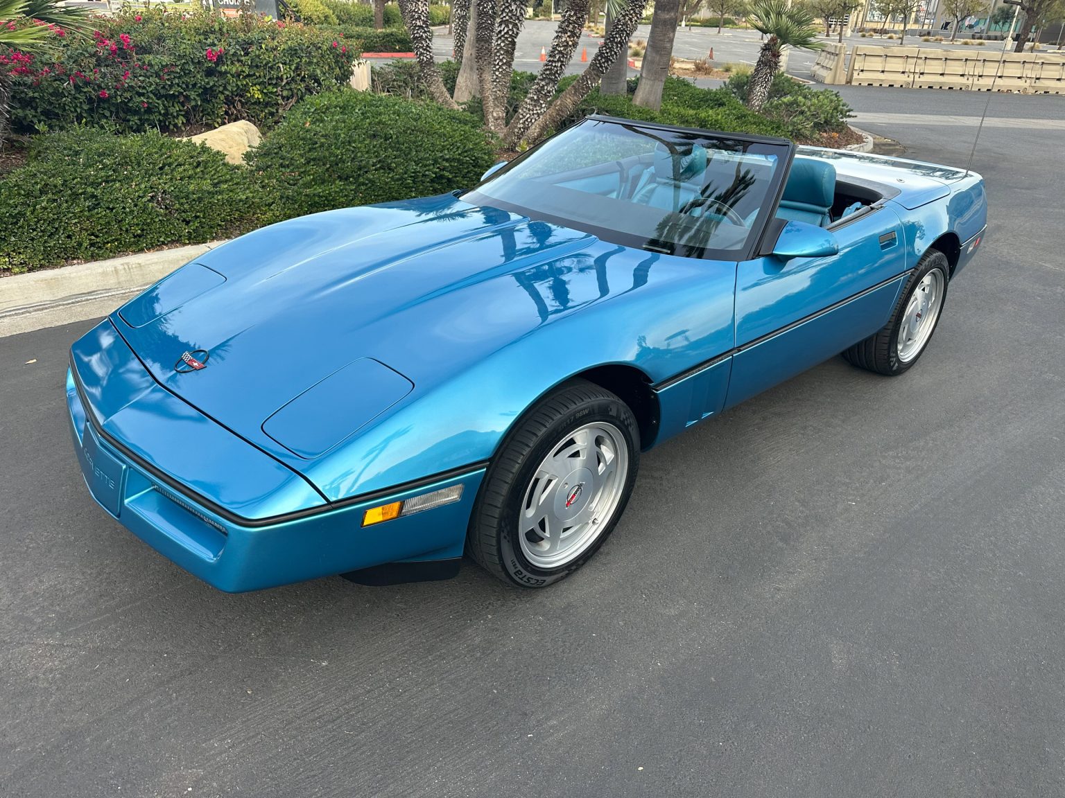 1989 Blue Corvette Convertible 0828