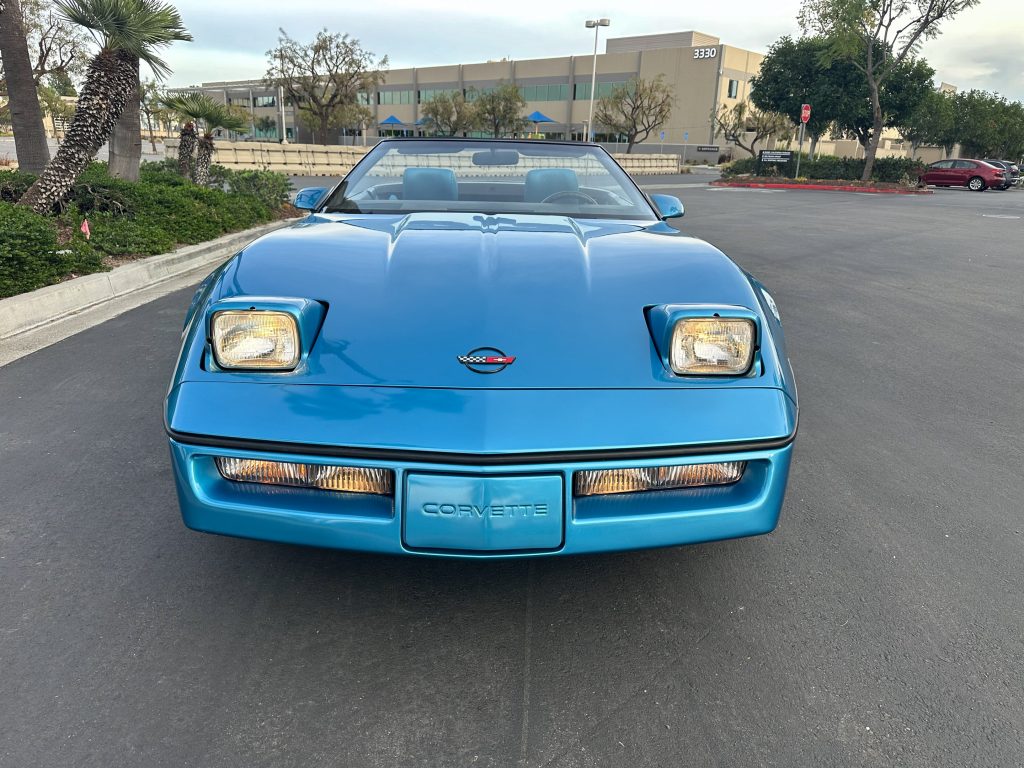 1989 Blue Corvette Convertible 0832