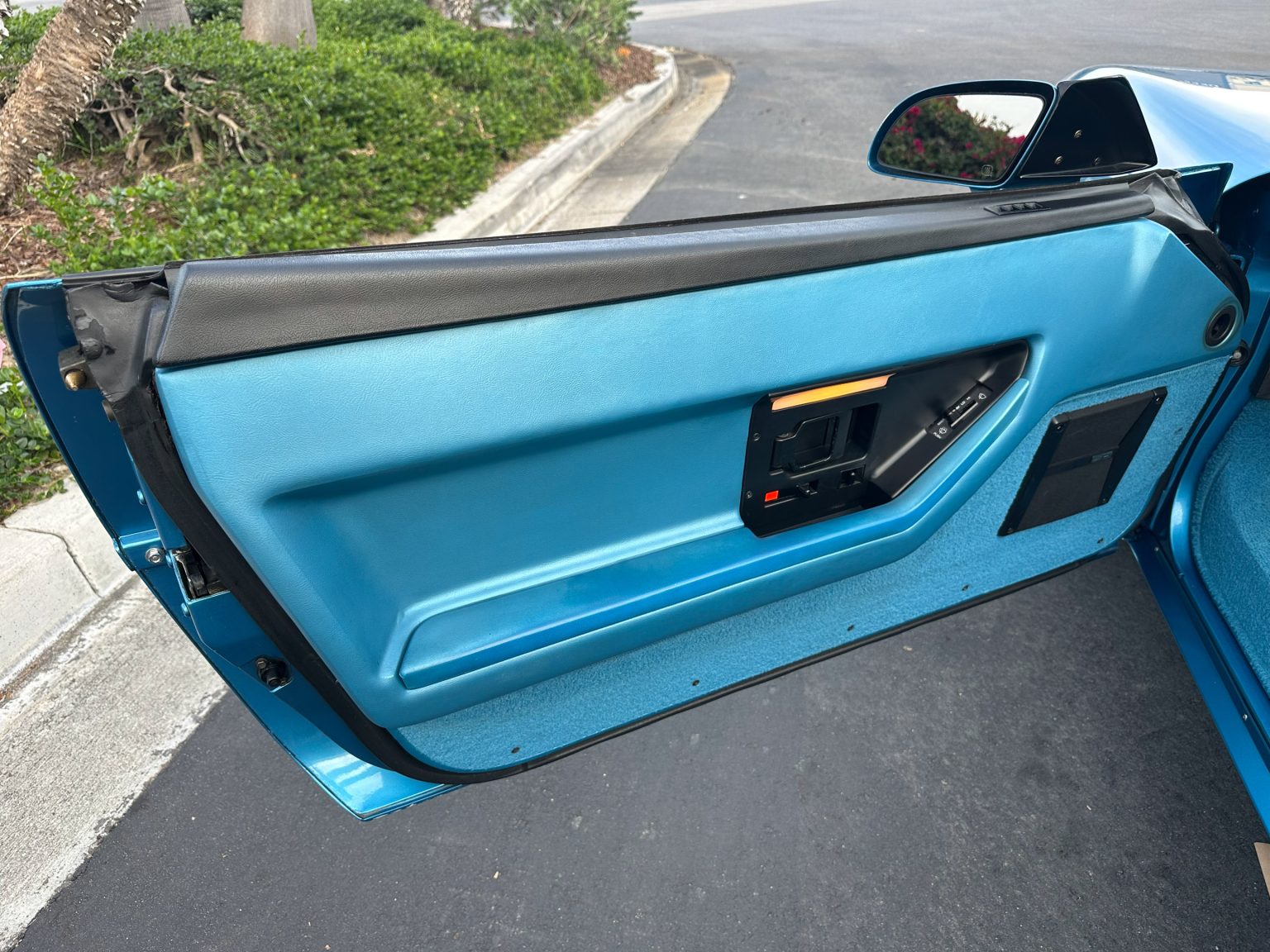 1989 Blue Corvette Convertible 0855