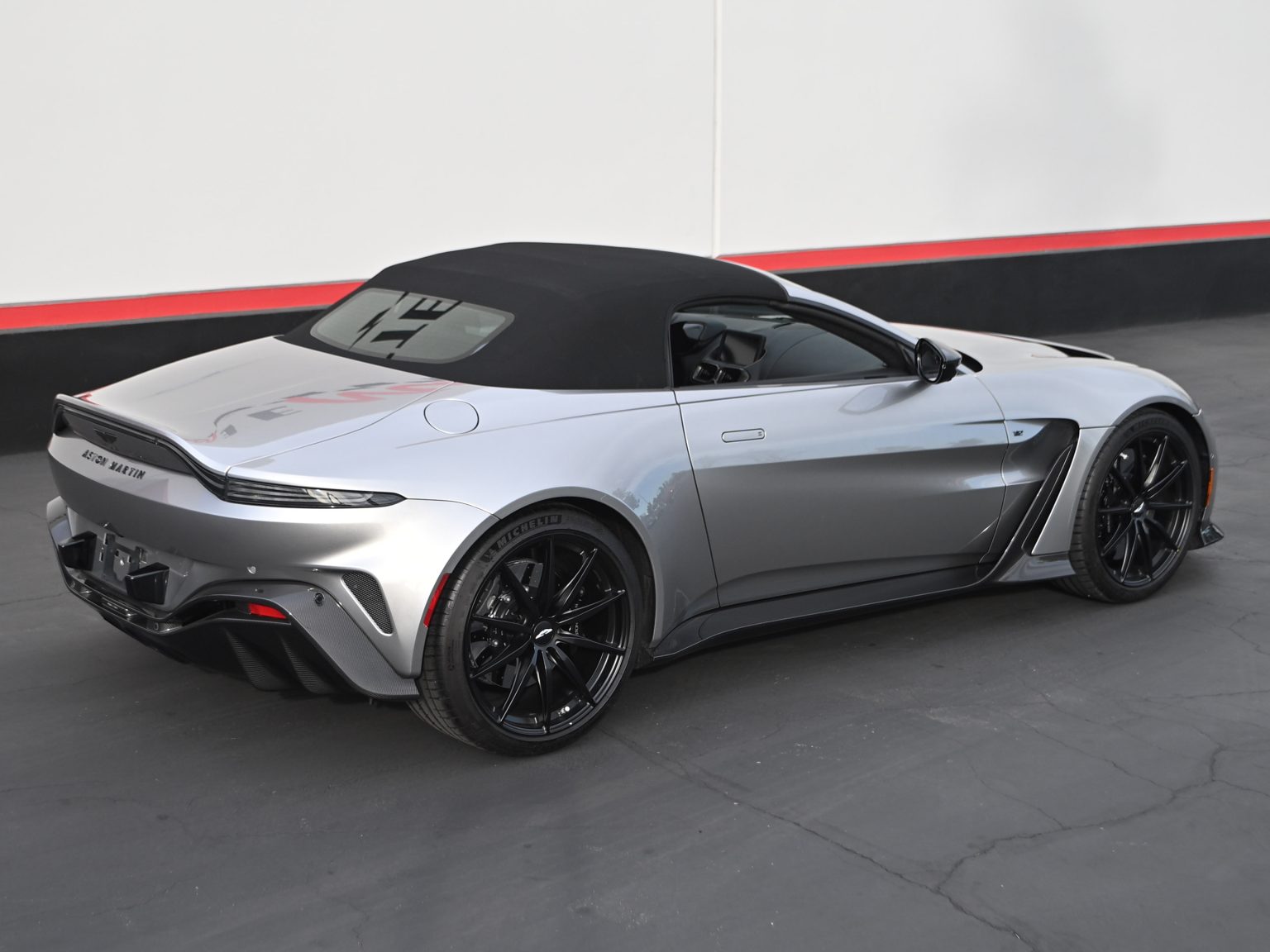 2023 Aston Martin Vantage V12 Roadster 0558