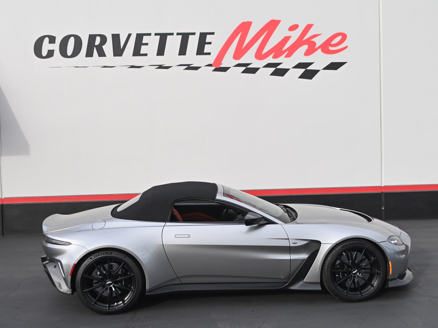 2023 Aston Martin Vantage V12 Roadster 0561