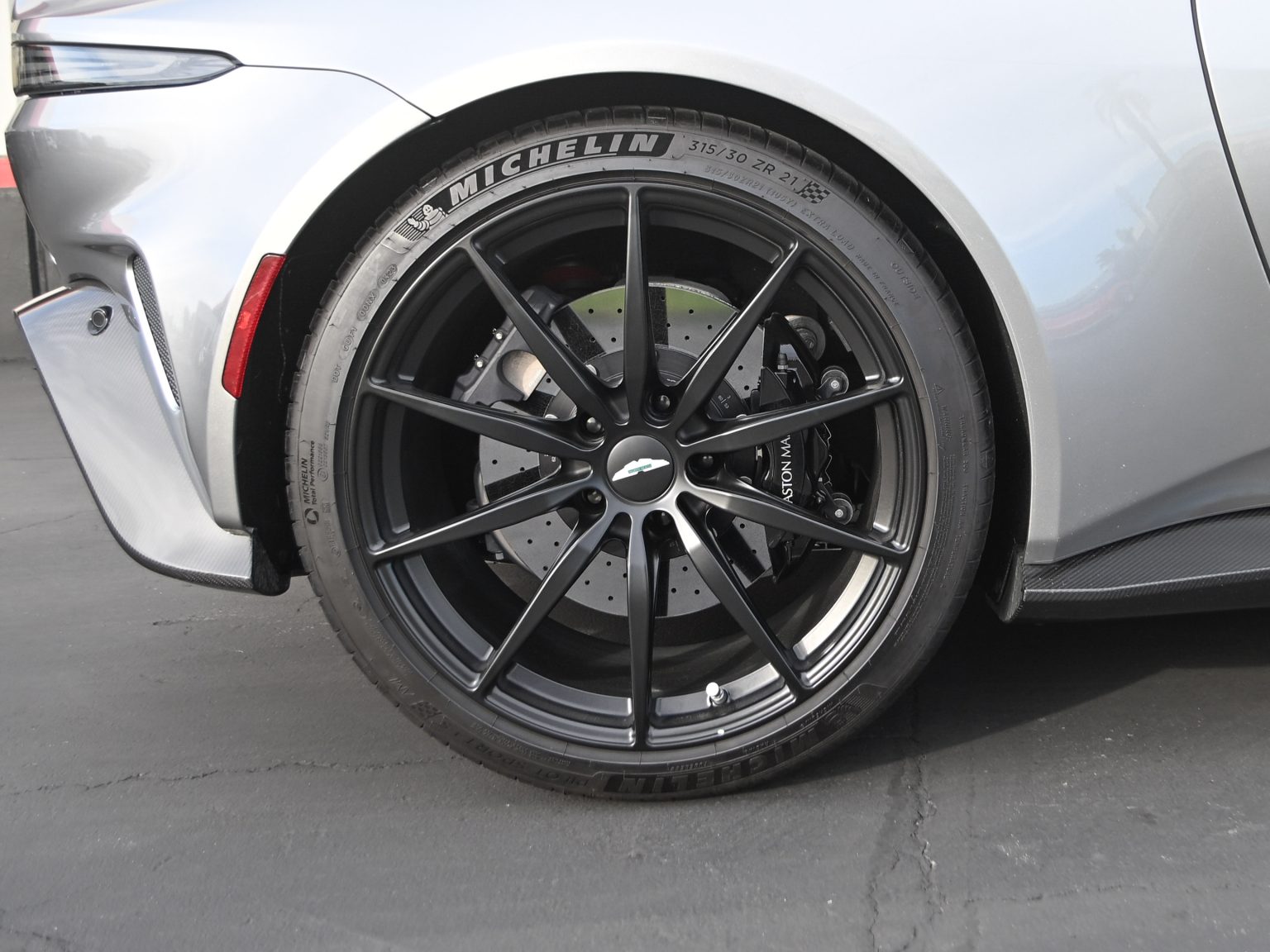 2023 Aston Martin Vantage V12 Roadster 0569