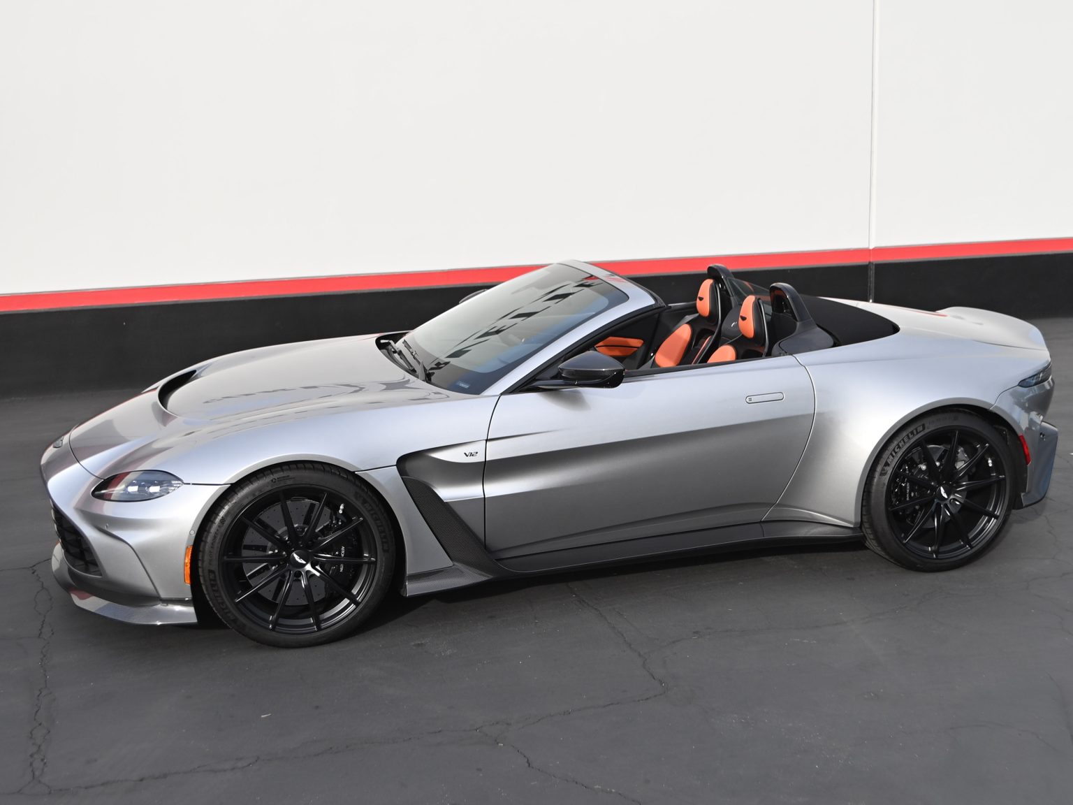 2023 Aston Martin Vantage V12 Roadster 0592