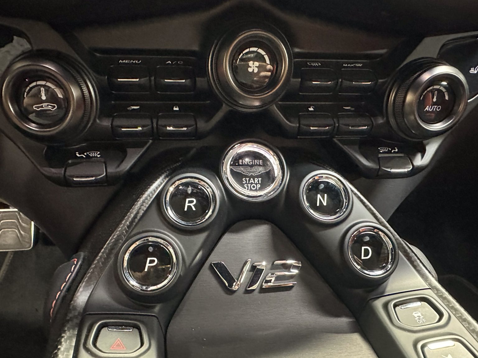 2023 Aston Martin Vantage V12 Roadster 0905