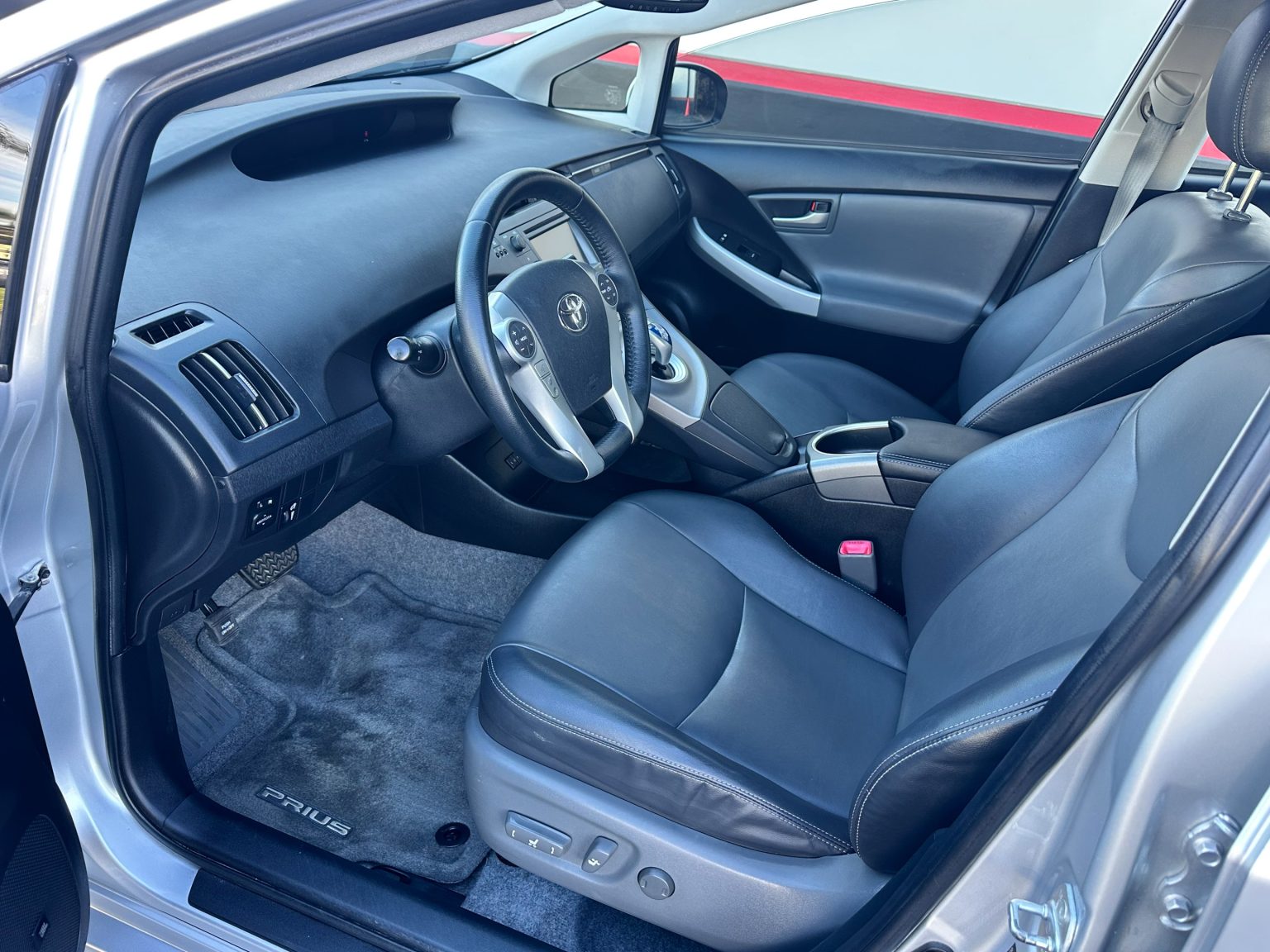 2012 Silver Toyota Prius 1253