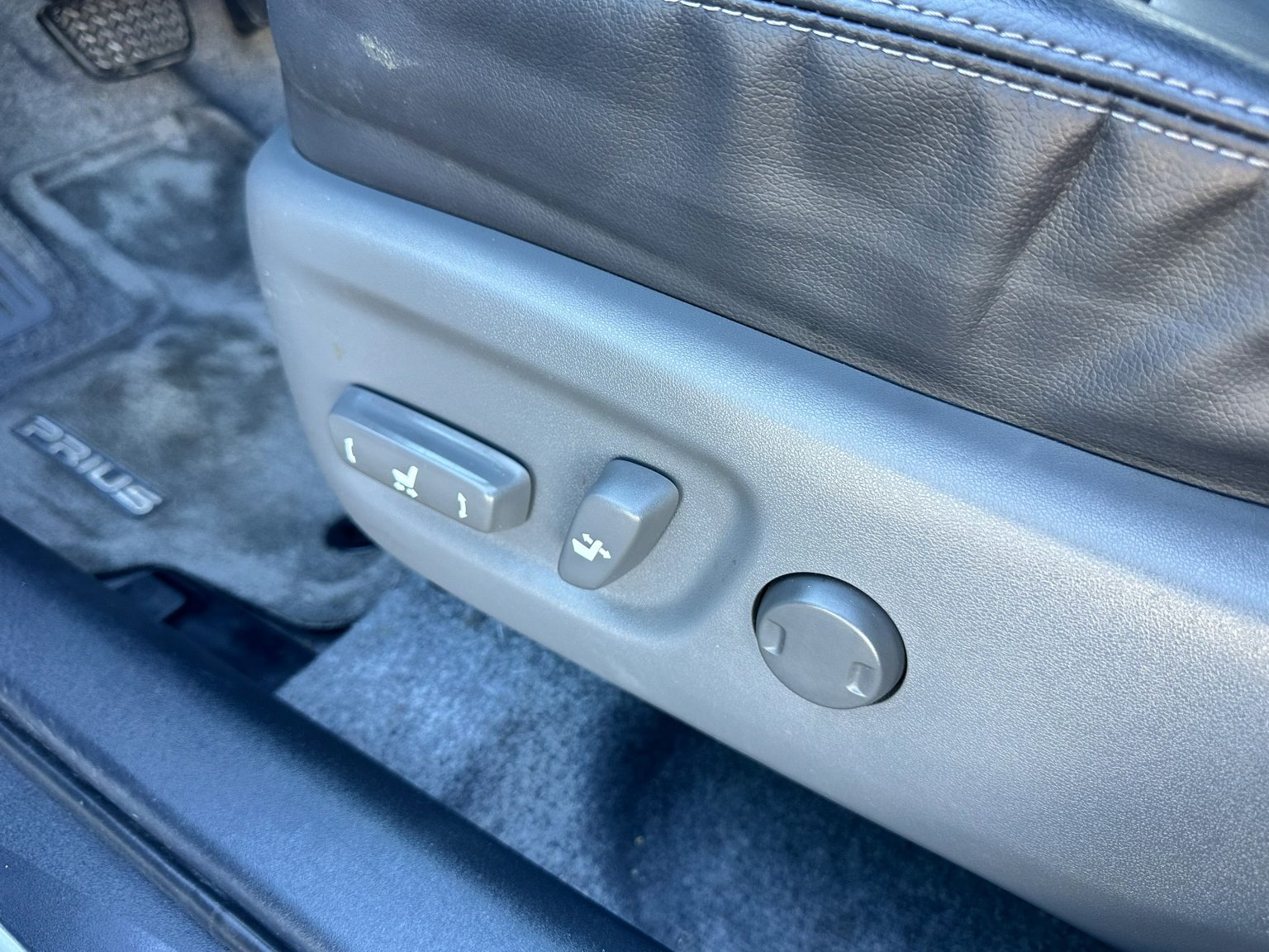 2012 Silver Toyota Prius 1257