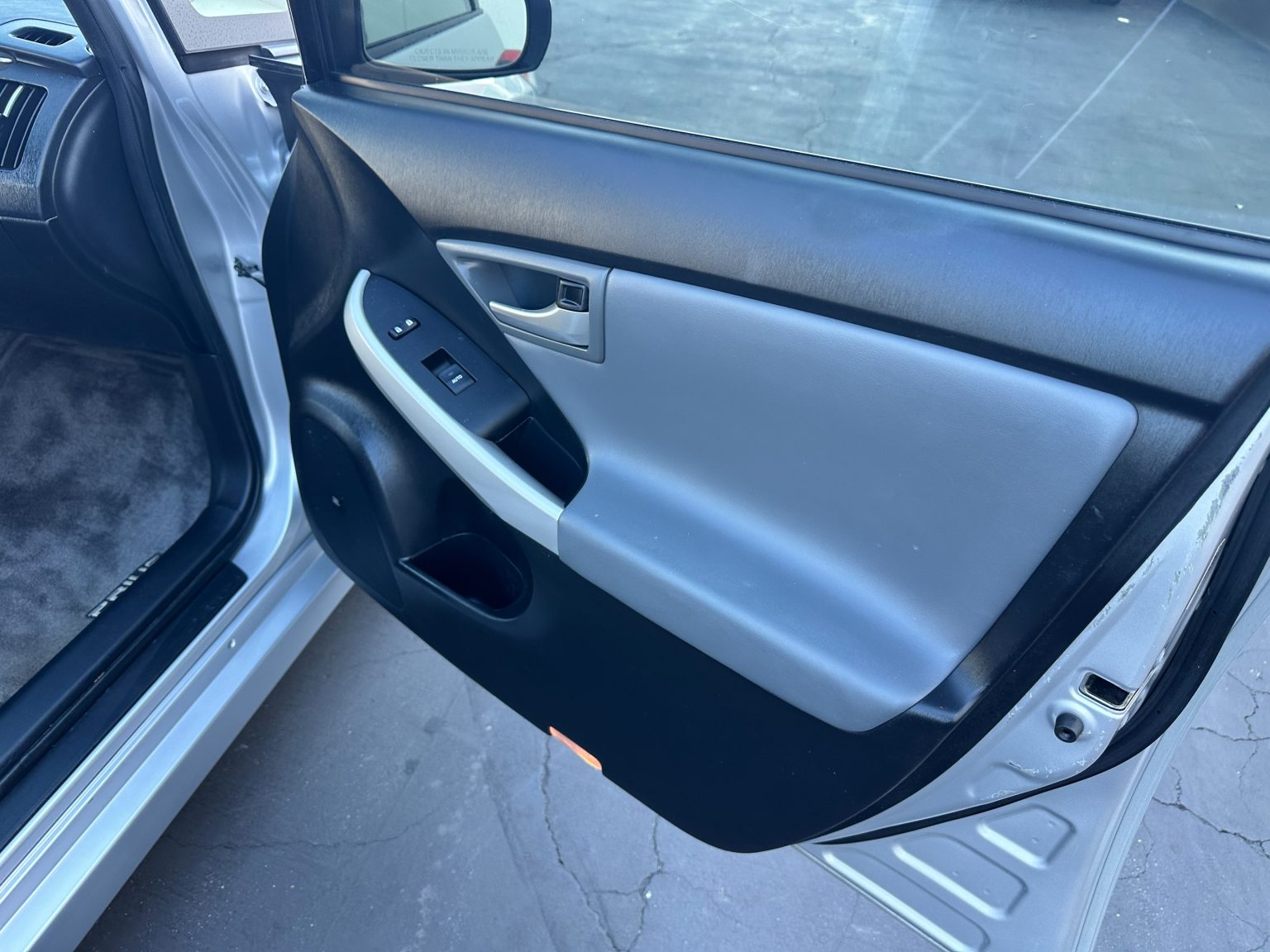 2012 Silver Toyota Prius 1268