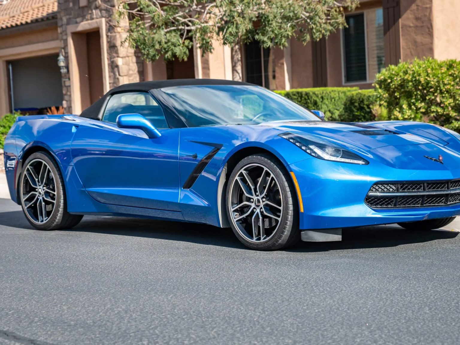 2015 Stingray Convertible 2LT Z51 with 9k miles 8