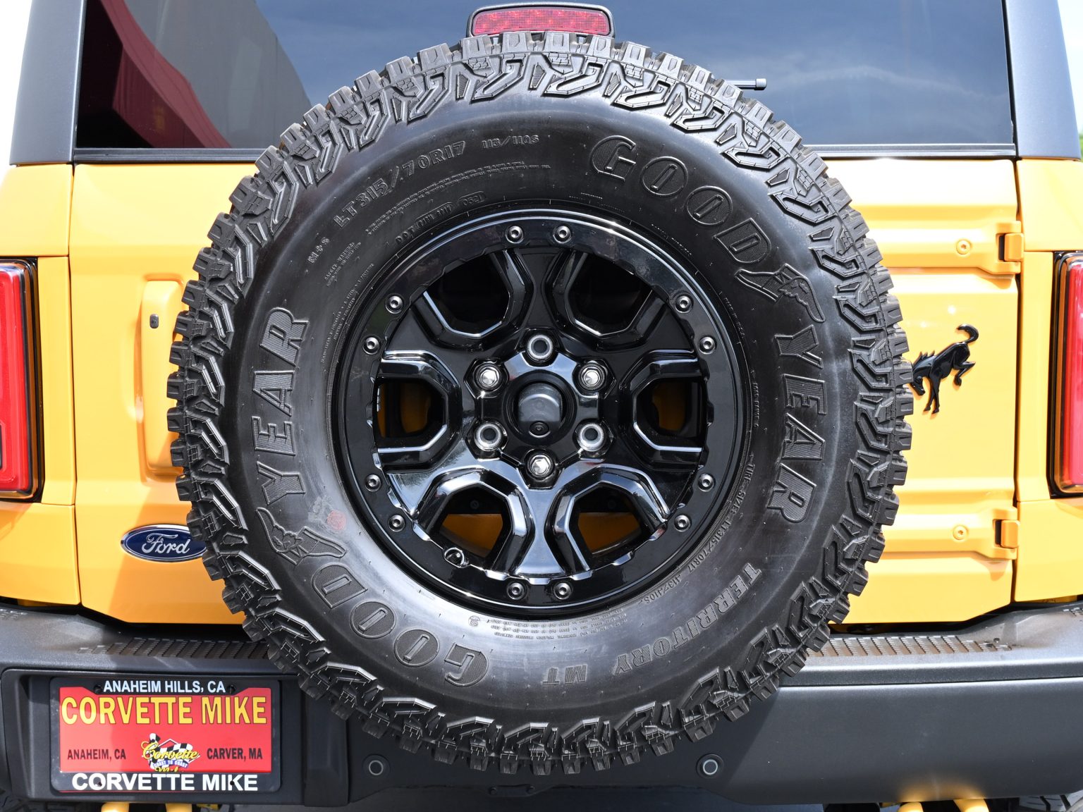 2021 Ford Branco Cyber Orange 0796