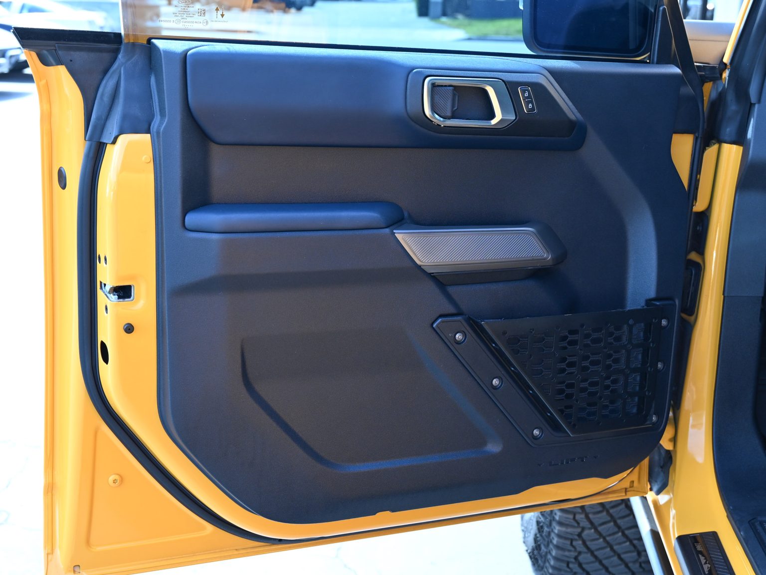 2021 Ford Branco Cyber Orange 0821