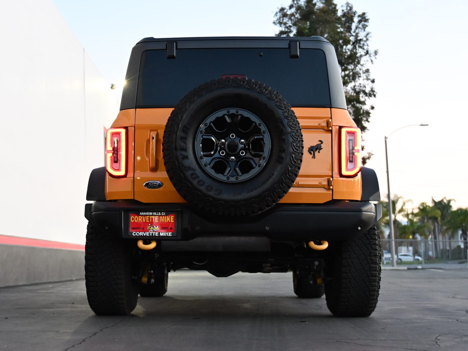 2021 Ford Branco Cyber Orange 0860