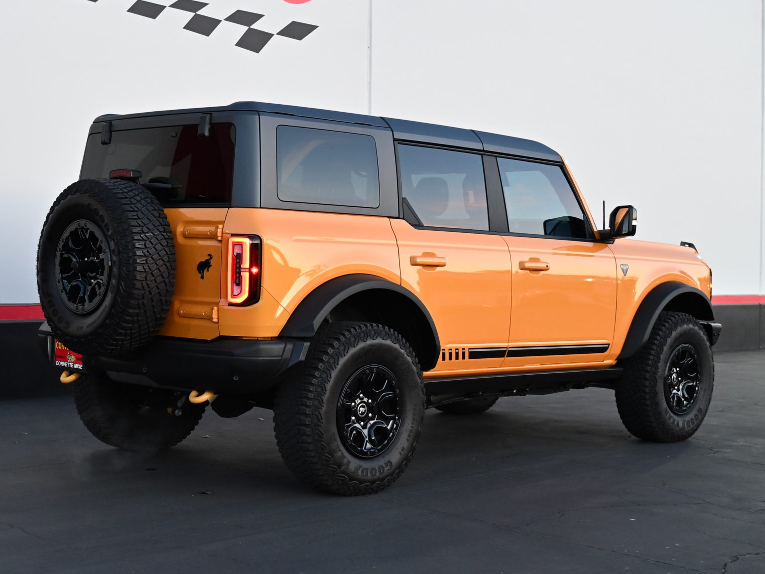 2021 Ford Branco Cyber Orange 0863