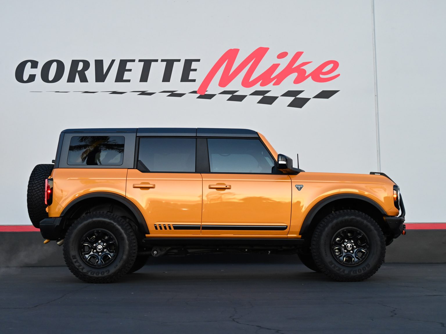 2021 Ford Branco Cyber Orange 0869