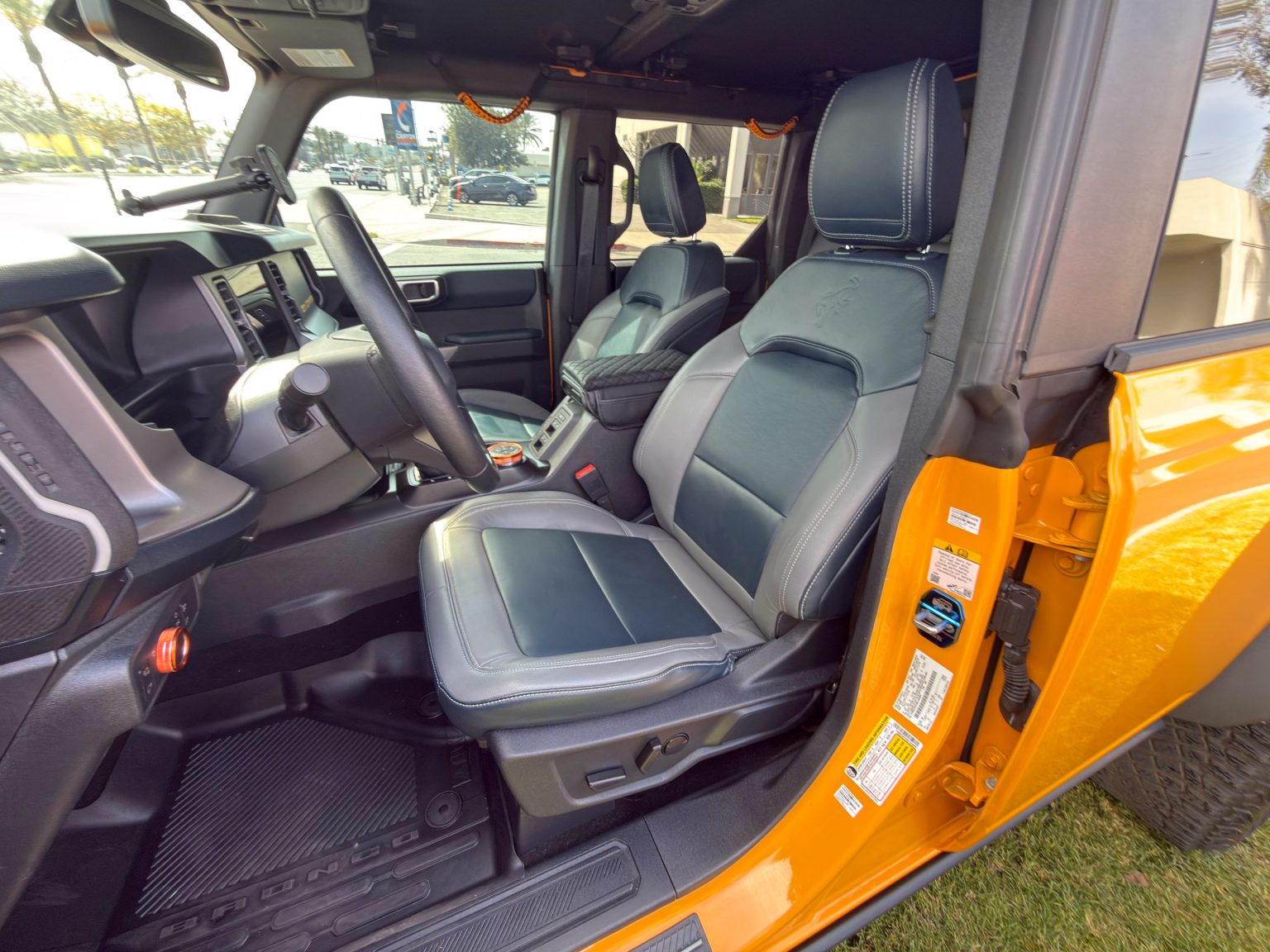 2021 Ford Branco Cyber Orange 5212