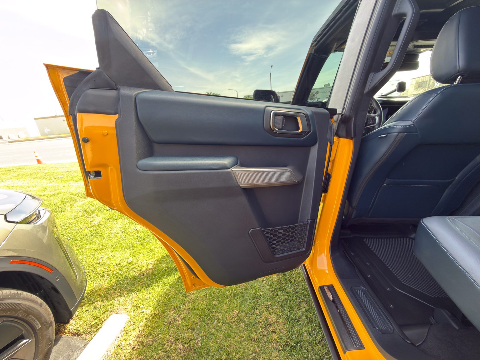 2021 Ford Branco Cyber Orange 5213