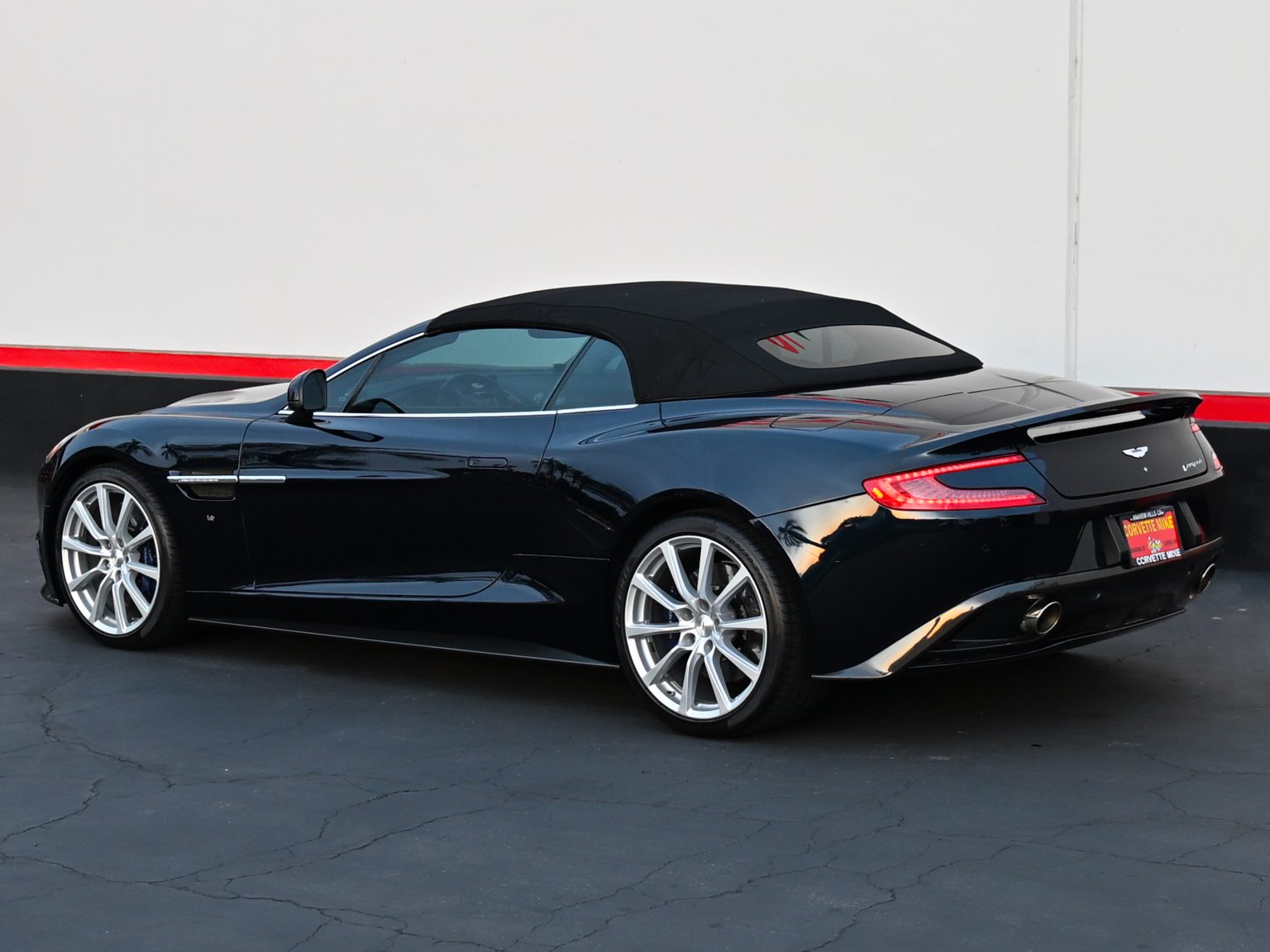 2016 Ultramarine Black Aston Martin Vanquish V12 Convertible 1493