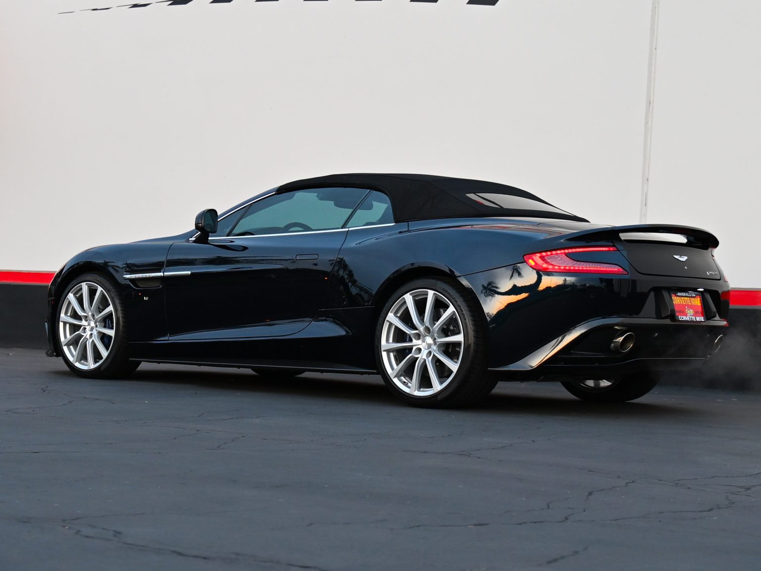 2016 Ultramarine Black Aston Martin Vanquish V12 Convertible 1495