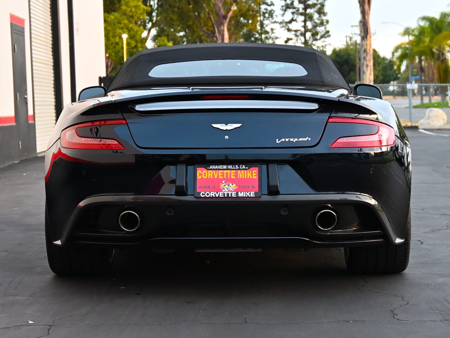2016 Ultramarine Black Aston Martin Vanquish V12 Convertible 1497
