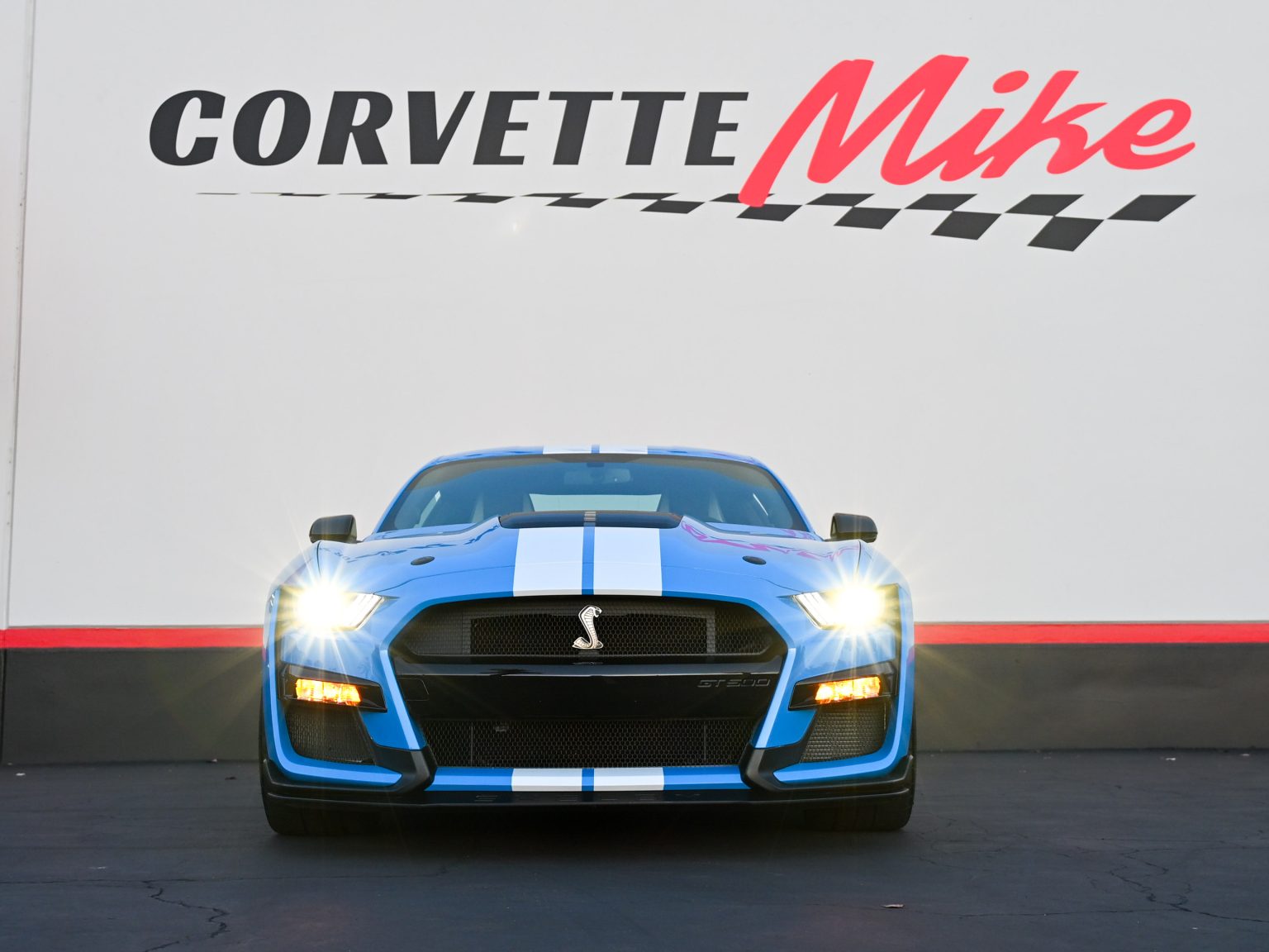 2022 Grabber Blue Metallic Ford Shelby GT500 1580