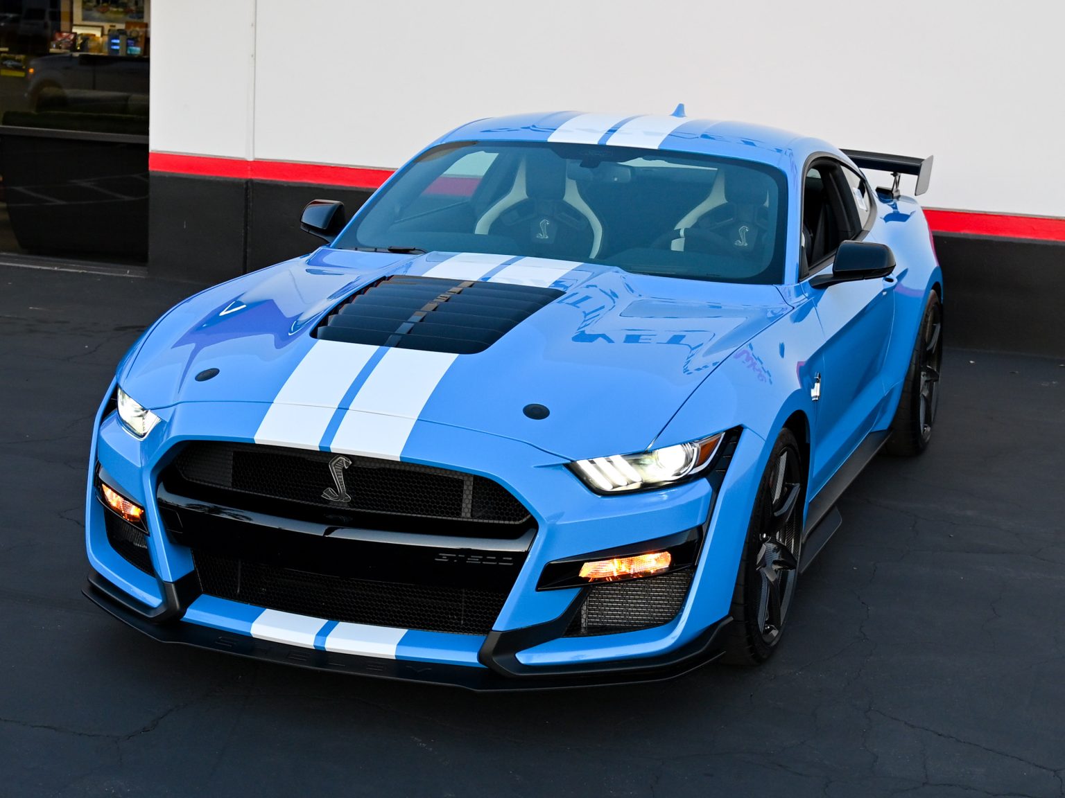 2022 Grabber Blue Metallic Ford Shelby GT500 1582