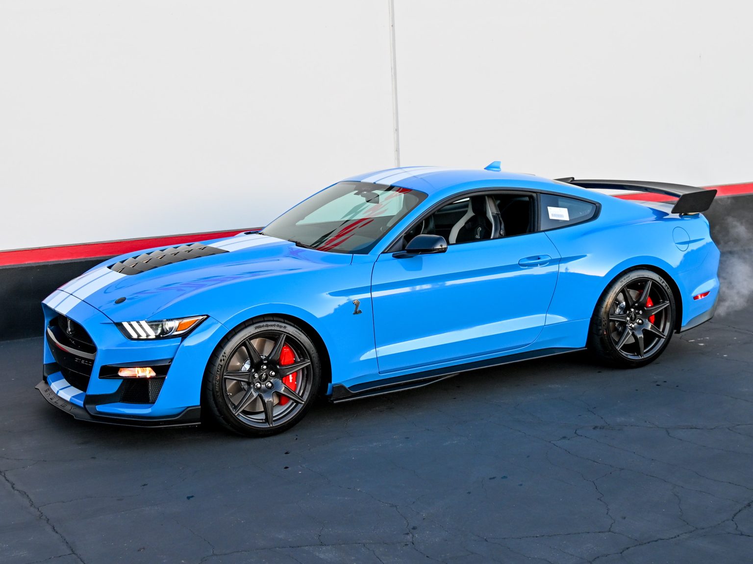 2022 Grabber Blue Metallic Ford Shelby GT500 1597