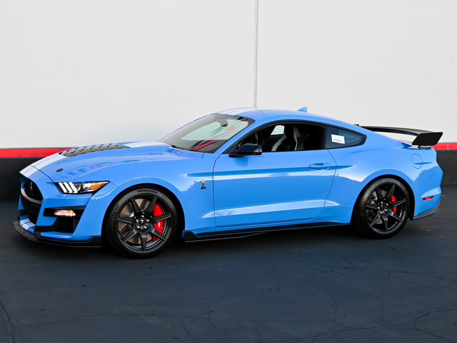 2022 Grabber Blue Metallic Ford Shelby GT500 1599