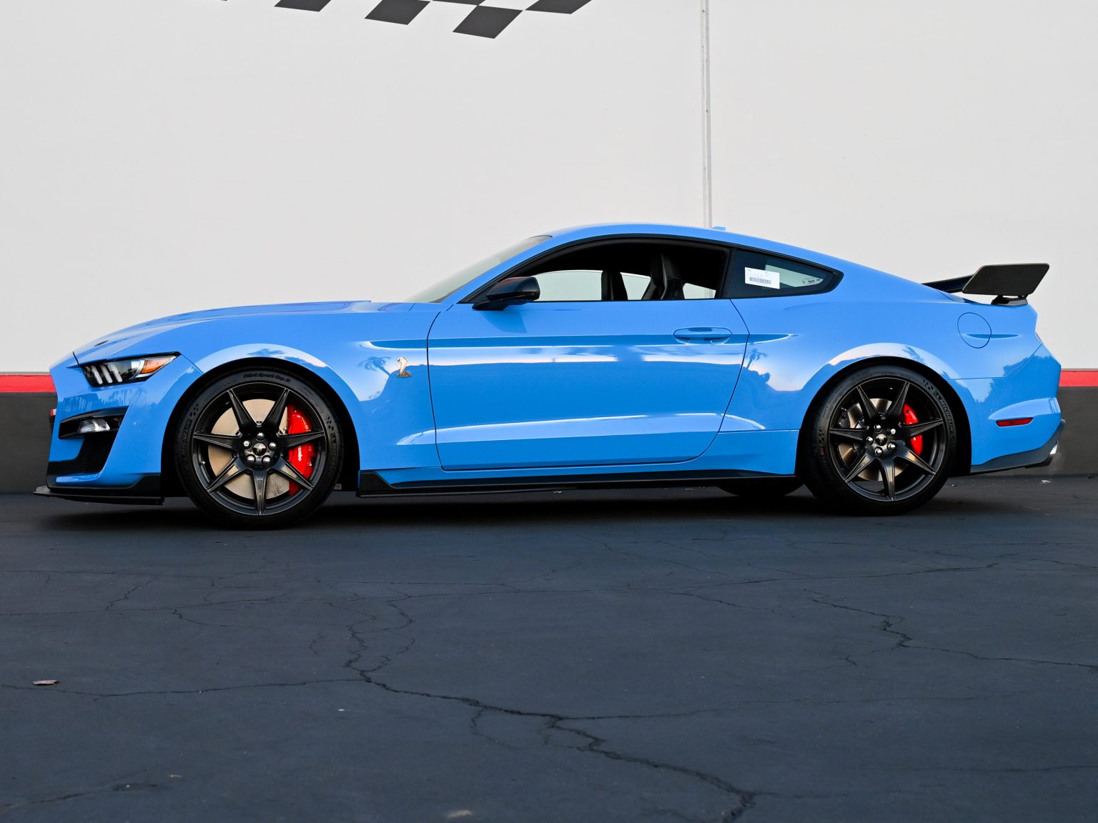 2022 Grabber Blue Metallic Ford Shelby GT500 1601