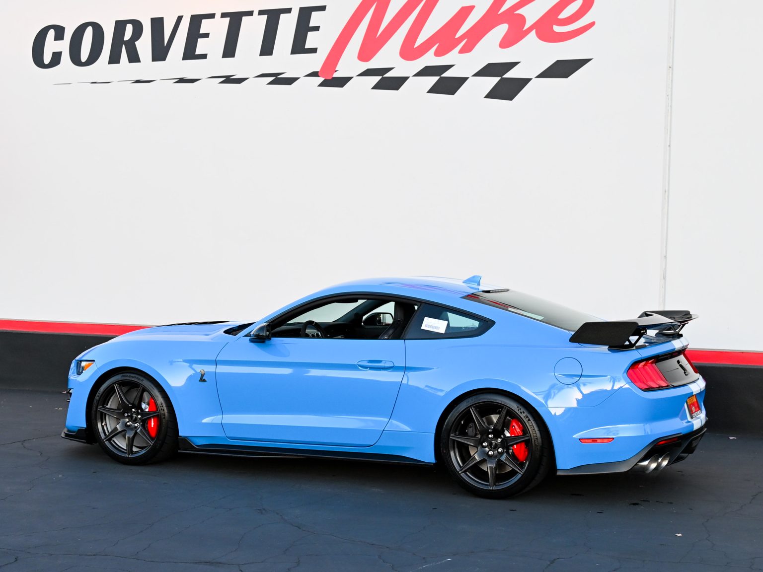 2022 Grabber Blue Metallic Ford Shelby GT500 1613