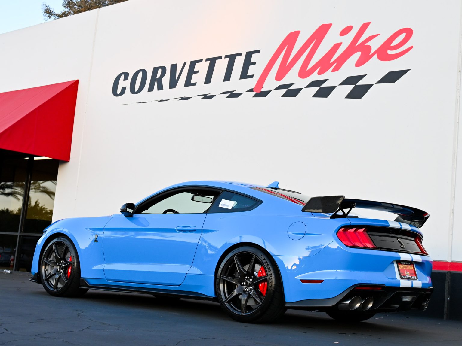 2022 Grabber Blue Metallic Ford Shelby GT500 1620