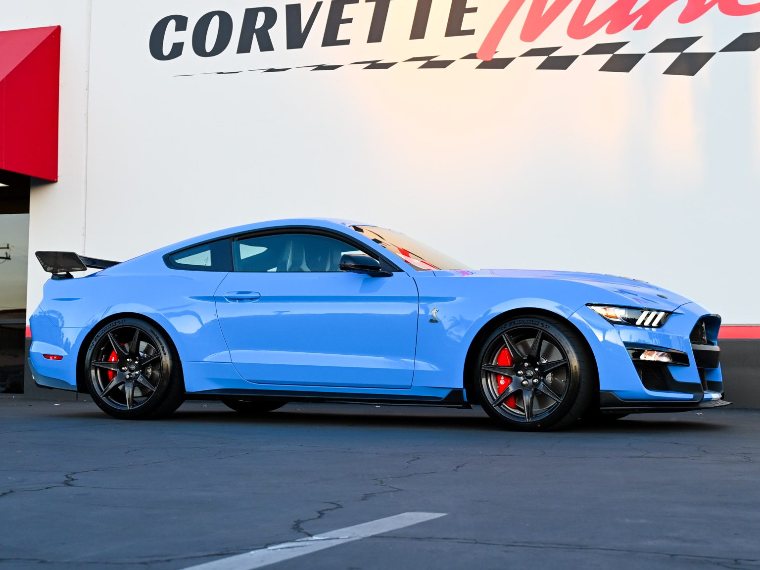 2022 Grabber Blue Metallic Ford Shelby GT500 1672