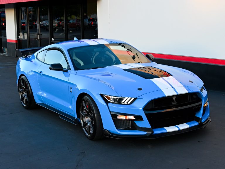 2022 Grabber Blue Metallic Shelby GT500 Coupe