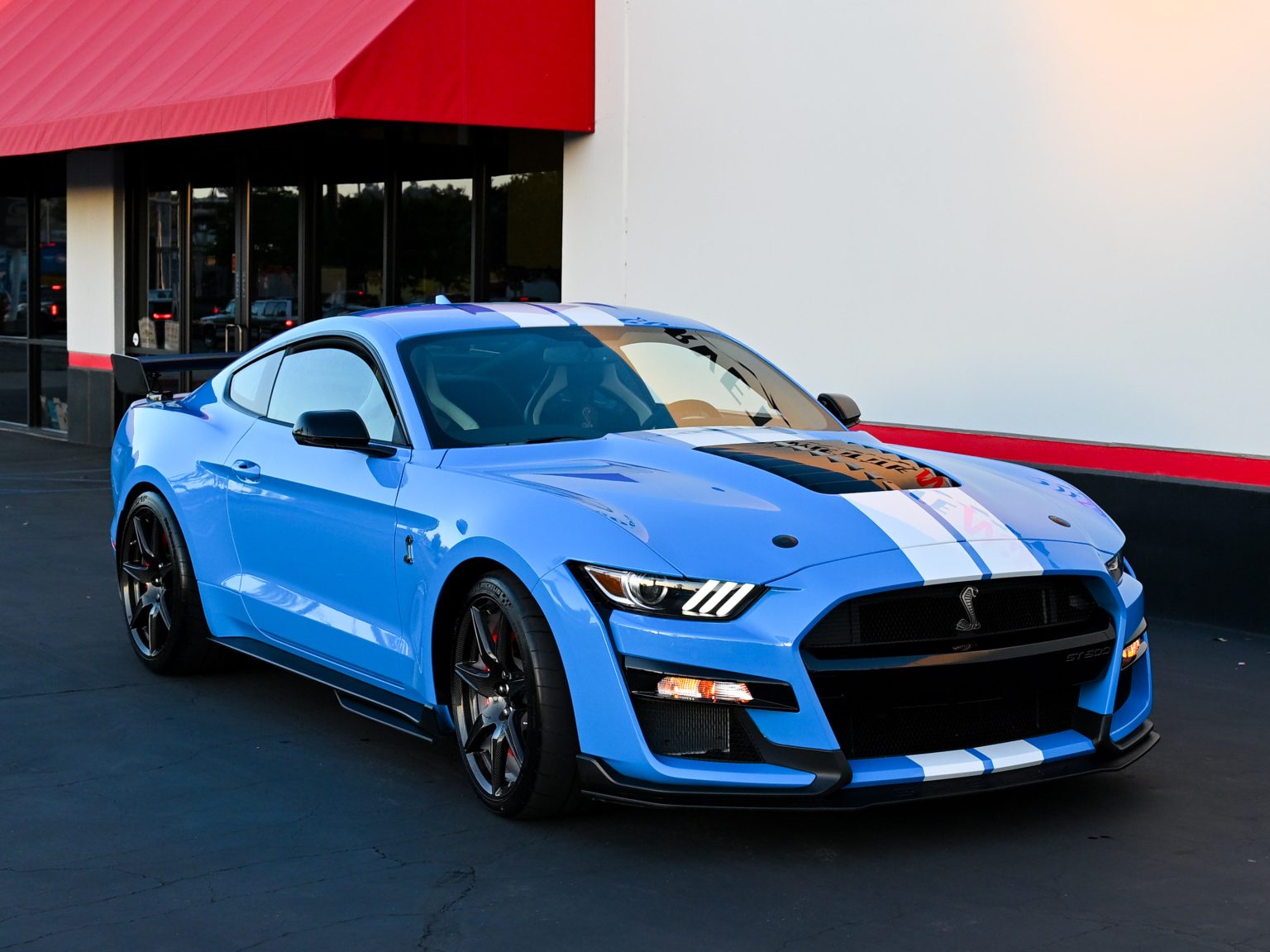 2022 Grabber Blue Metallic Ford Shelby GT500 1680